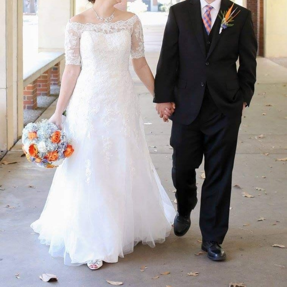 Lace Off-the-Shoulder Ivory Wedding Dress